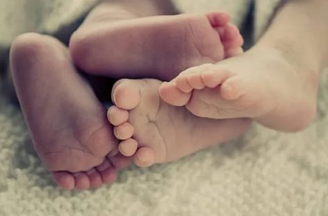 BRASIL. UN HOSPITAL INTERCAMBIÓ DOS BEBÉS AL NACER Y LAS FAMILIAS LO NOTARON TRES AÑOS DESPUÉS