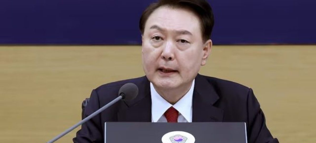 COREA DEL SUR. EL PRESIDENTE DECRETÓ LEY MARCIAL EN MEDIO DE FUERTE PUJA CON LA OPOSICIÓN