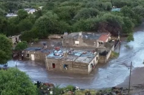 CHAMICAL. FUERTE TEMPORAL, DESBORDE DE RÍO E INUNDACIONES EN BARRIOS