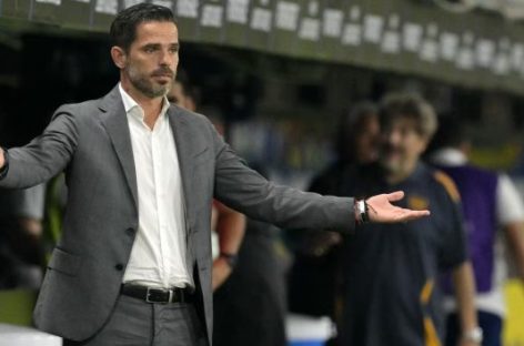 HORAS CRUCIALES PARA EL FUTURO DE GAGO: ESTE VIERNES DIRIGIRÍA SU ÚLTIMO PARTIDO EN BOCA