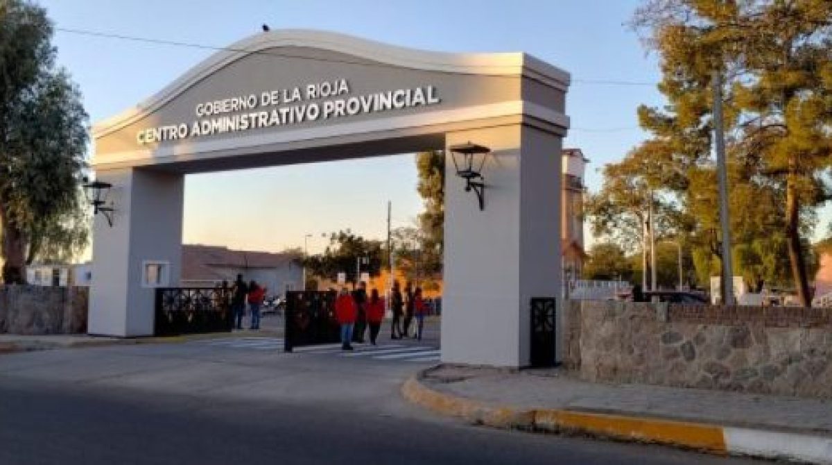 ESTATALES. EXIGEN A PROFESIONALES MATRICULARSE Y ESTAR AL DÍA PARA SEGUIR COBRANDO ÍTEM SALARIAL