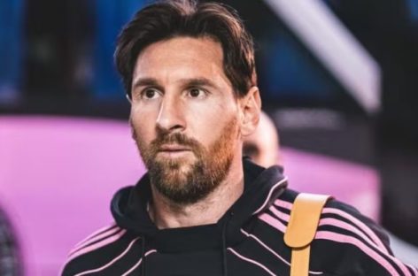 TRAS IR A VER EL SUPER BOWL, MESSI MOSTRÓ SU MAGIA CON UNA PELOTA DE FUTBOL AMERICANO