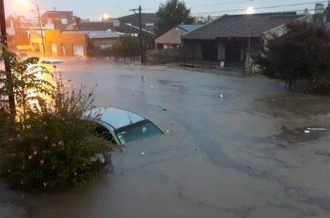 VIOLENTO TEMPORAL EN BAHÍA BLANCA: CIENTOS DE FAMILIAS EVACUADAS Y HOSPITALES INUNDADOS