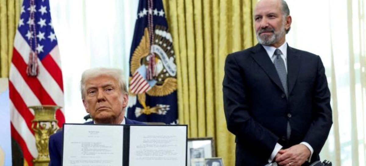 TRUMP PRESIONA A IRÁN PARA NEGOCIAR SOBRE EL TEMA NUCLEAR Y AMENAZA A RUSIA CON SANCIONES