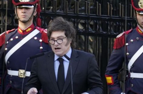 MILEI ROMPIÓ EL RECLAMO HISTÓRICO POR MALVINAS Y RECONOCIÓ LA AUTODETERMINACIÓN DE LOS KELPERS