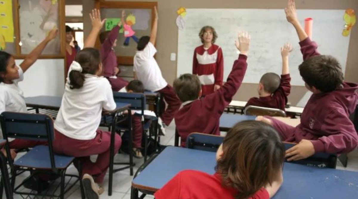 AMENAZAS EN ESCUELAS. ADVIERTEN QUE EN ESCUELAS PRIVADAS CABE LA POSIBILIDAD DE EXPULSIÓN