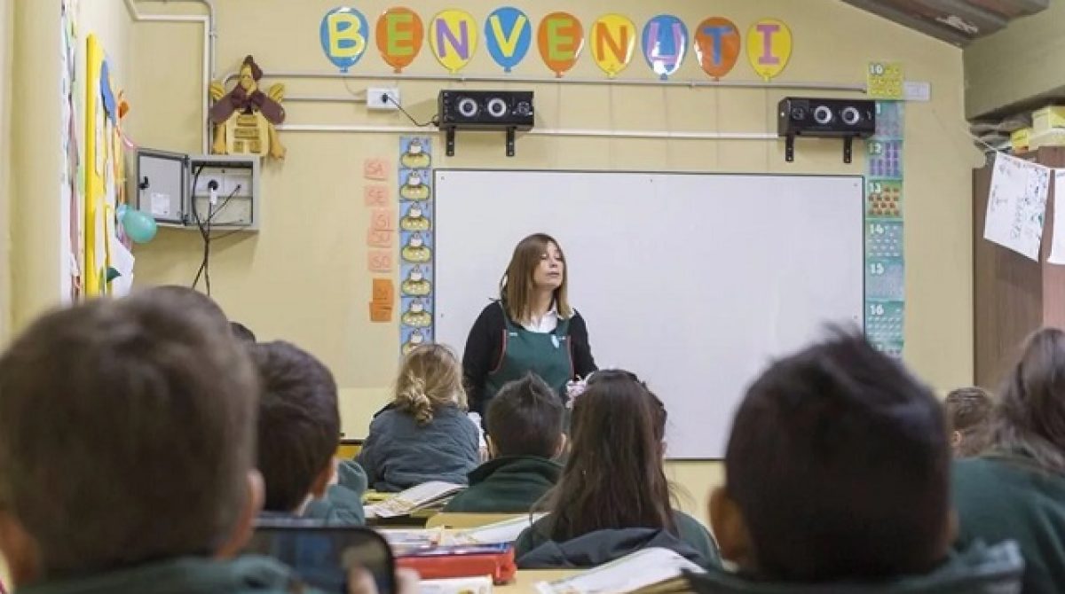 PIDEN QUE SE SUME A DOCENTES QUE SON SÓLO PRIVADOS A LOS 50 MIL ‘CHACHOS’