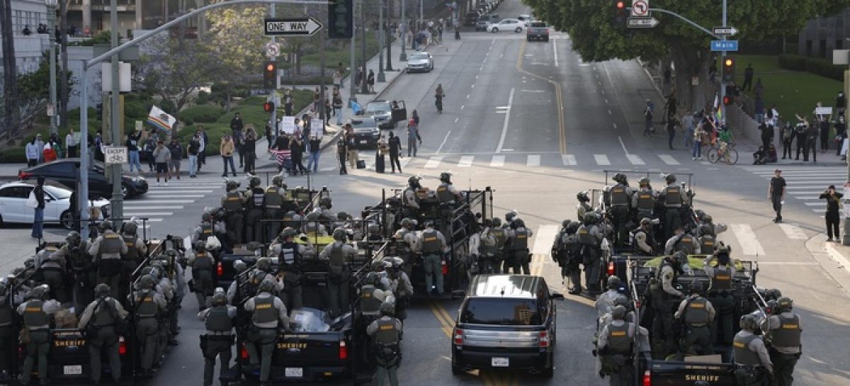 EEUU. TRUMP DESPLIEGA MARINES Y ELEVA LA TENSIÓN EN LAS PROTESTAS DE LOS ÁNGELES