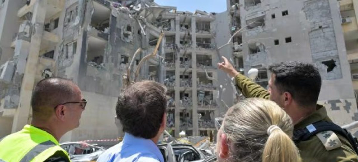 EN MEDIO DEL DESCONCIERTO POR LA FRÁGIL TREGUA, ISRAEL CONTIENE SUS ATAQUES TRAS REPRIMENDA DE TRUMP