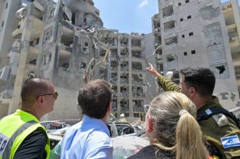 EN MEDIO DEL DESCONCIERTO POR LA FRÁGIL TREGUA, ISRAEL CONTIENE SUS ATAQUES TRAS REPRIMENDA DE TRUMP