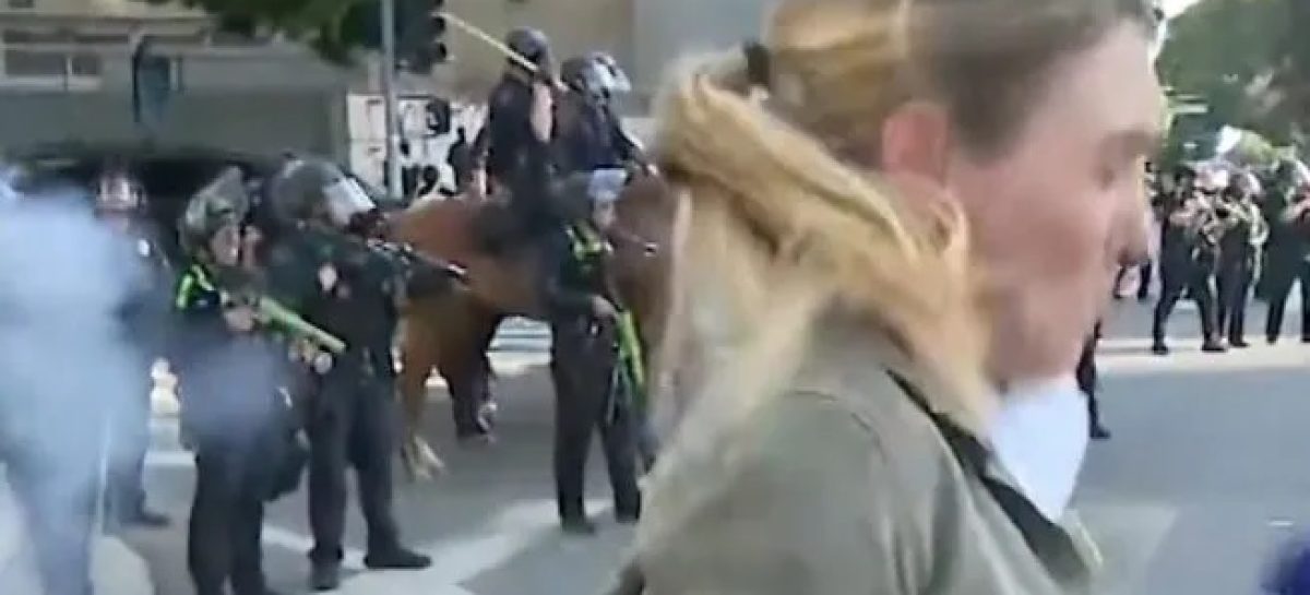 EEUU. BALEARON A UNA PERIODISTA EN VIVO DURANTE PROTESTAS EN LOS ÁNGELES