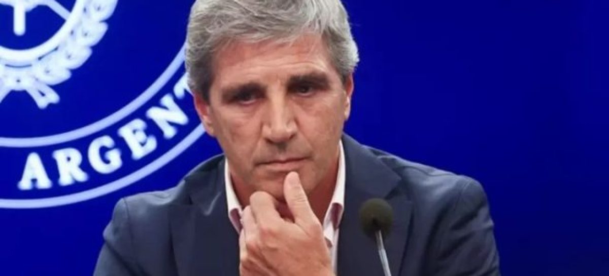 EL GOBIERNO NACIONAL INTERVINO PARA FRENAR EL DÓLAR Y PUSO UN LÍMITE EN $1.300