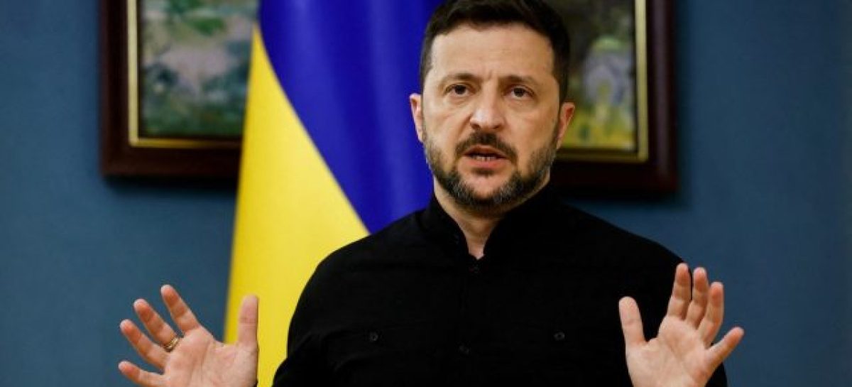 VOLODIMIR ZELENSKI INSISTE EN REUNIRSE CON PUTIN MIENTRAS RUSIA INTENSIFICA BOMBARDEOS A UCRANIA