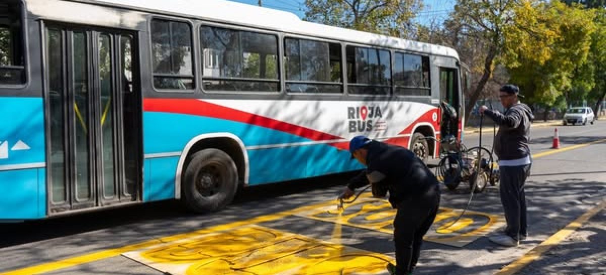ARRANCÓ EL SISTEMA DE CARRILES EXCLUSIVOS EN LAS AVENIDAS OCAMPO, PERÓN Y RIVADAVIA