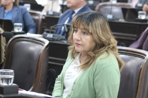 DIPUTADA PROVINCIAL DEJA LLA AL CUESTIONAR «AMIGUISMO» Y «DEDO»