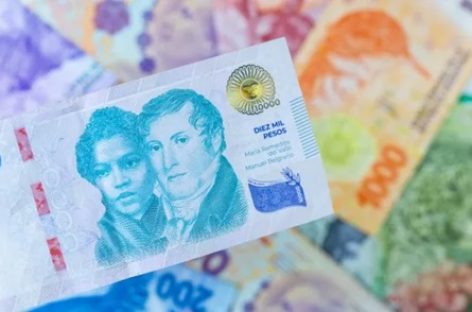 EL GOBIERNO SALE A ASPIRAR LOS PESOS DE LOS BANCOS CON UNA LICITACIÓN DE EMERGENCIA Y REAFIRMA LA SUPERTASA