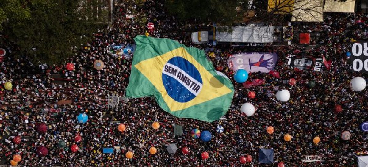 BRASIL. MASIVAS MARCHAS CONTRA UNA AMNISTÍA A BOLSONARO Y UN BLINDAJE PARA LEGISLADORES