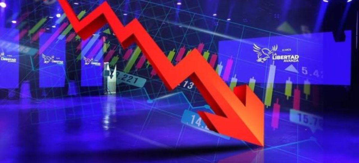 LA REACCIÓN DEL MERCADO TRAS LA DERROTA DE LLA. SE HUNDEN LAS ACCIONES Y SE DISPARAN EL DÓLAR Y EL RIESGO PAÍS