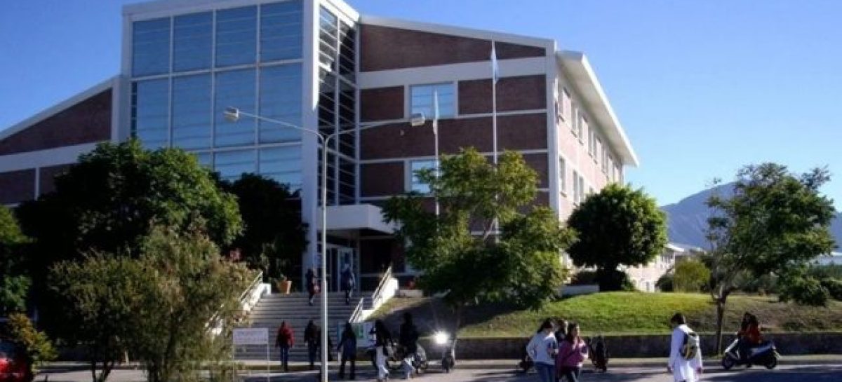 UNLAR. NODOCENTES ANUNCIARON UN PARO GENERAL PARA ESTE MIÉRCOLES