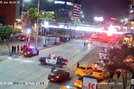 ECUADOR. NUEVOS ATAQUES CON EXPLOSIVOS DAÑAN DOS PUENTES Y SE AGRAVA LA CRISIS DE VIOLENCIA EN EL PAÍS