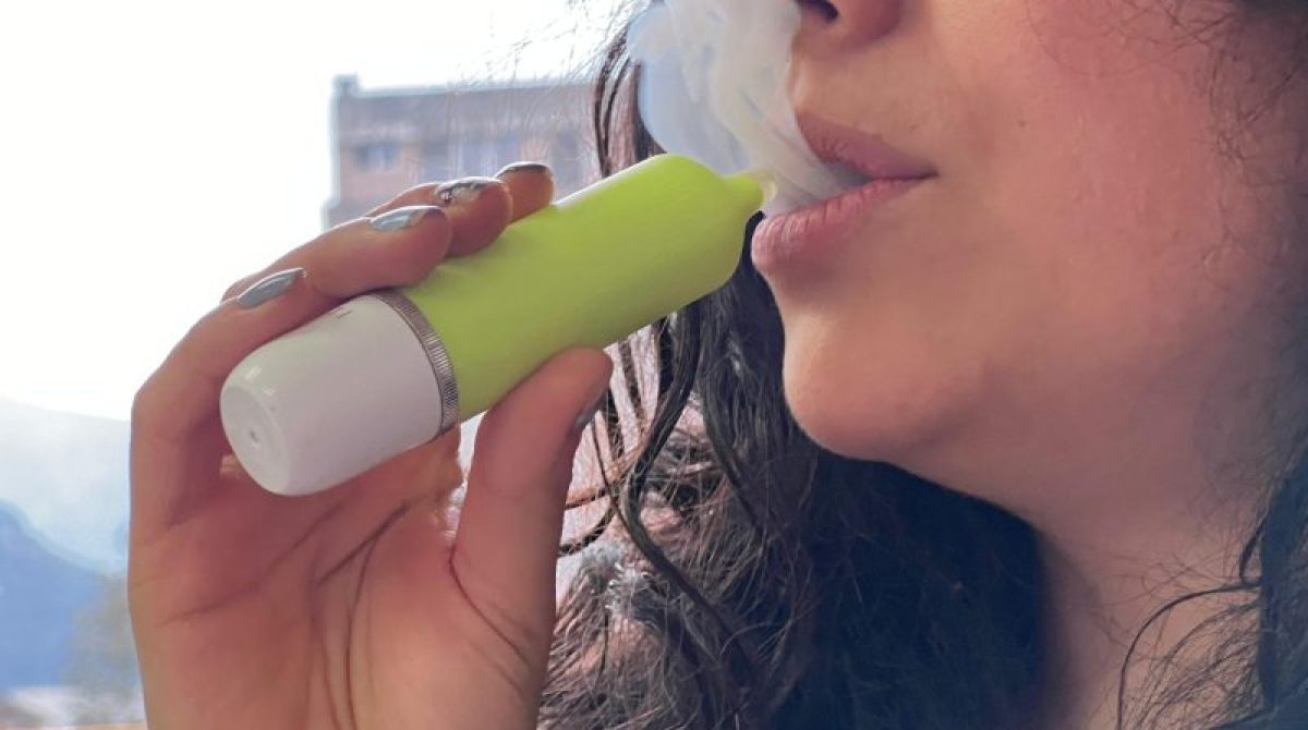 PRESENTAN PROYECTO DE LEY PARA REGULAR EL VAPEO EN ESPACIOS PÚBLICOS