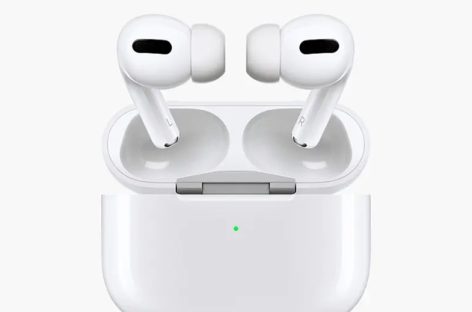 APPLE LANZA AURICULARES QUE TRADUCEN EN TIEMPO REAL. EL PASO A PASO PARA USARLOS