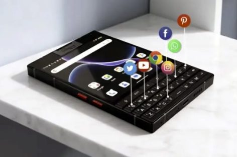 EL CELULAR QUE REVIVE EL TECLADO FÍSICO DEL BLACKBERRY CON ANDROID 15 Y 5G