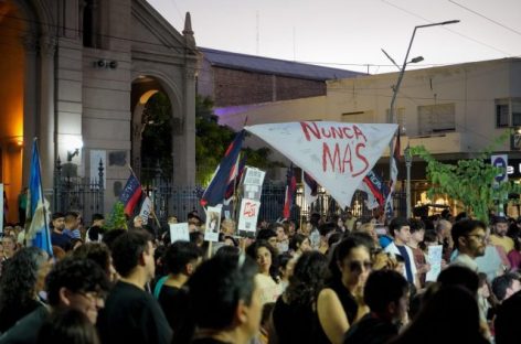 LA RIOJA TUVO SU MARCHA POR LOS 50 AÑOS DEL GOLPE Y RECLAMÓ ‘NUNCA MÁS’