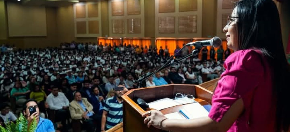 UNLAR. LA RECTORA PIDIÓ «REPENSAR» LOS MÉTODOS DE PROTESTA