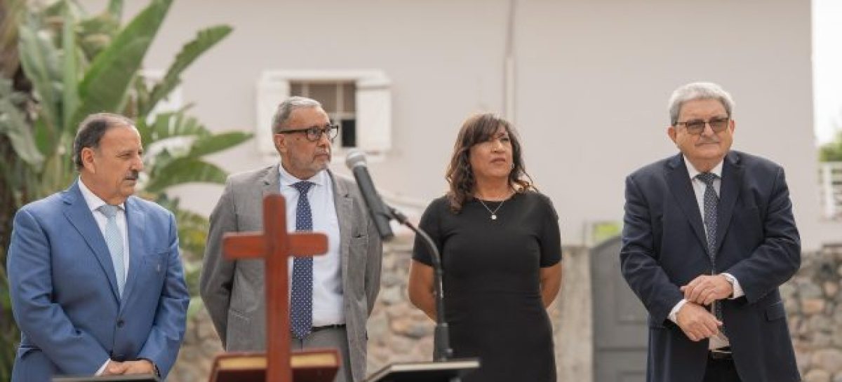 QUINTELA REESTRUCTURA GABINETE Y PONE EL FOCO EN EL INTERIOR PROVINCIAL