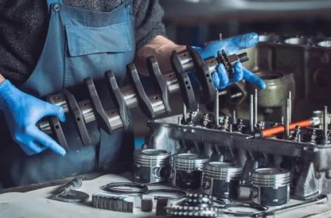 LA ECONOMÍA SE HUNDIÓ UN 2,6% MENSUAL EN FEBRERO, LA PEOR CAÍDA DESDE DICIEMBRE 2023