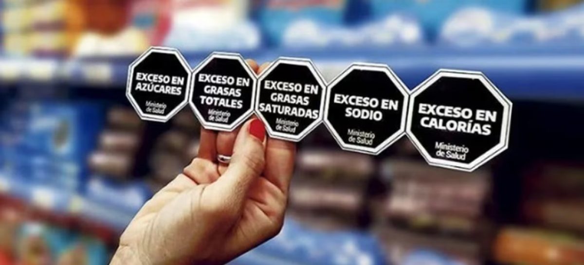 SENADO. EL GOBIERNO INTENTARÁ DEROGAR LA LEY DE ETIQUETADO FRONTAL
