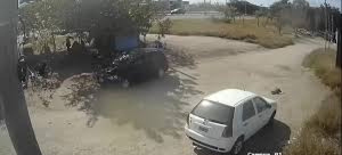 INDIGNACIÓN POR UN HOMBRE QUE ATROPELLÓ A UN PERRO, NO LO ASISTIÓ Y HUYÓ