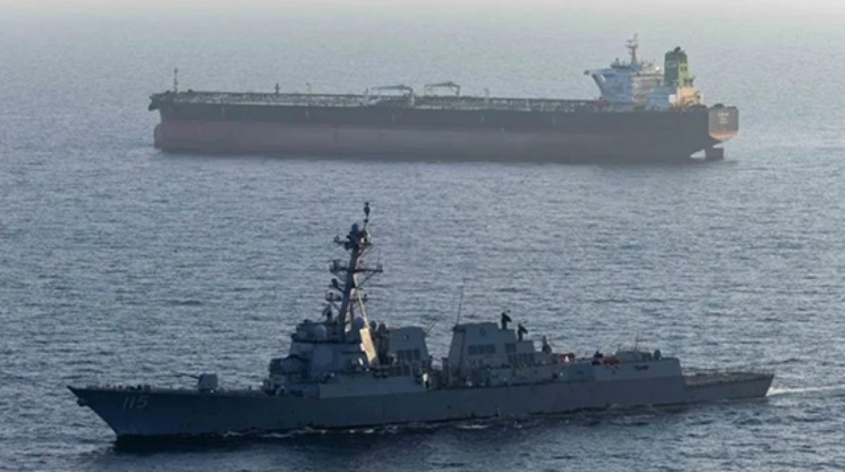 EEUU ATACÓ OBJETIVOS IRANÍES EN EL ESTRECHO DE ORMUZ Y CRECE LA TENSIÓN