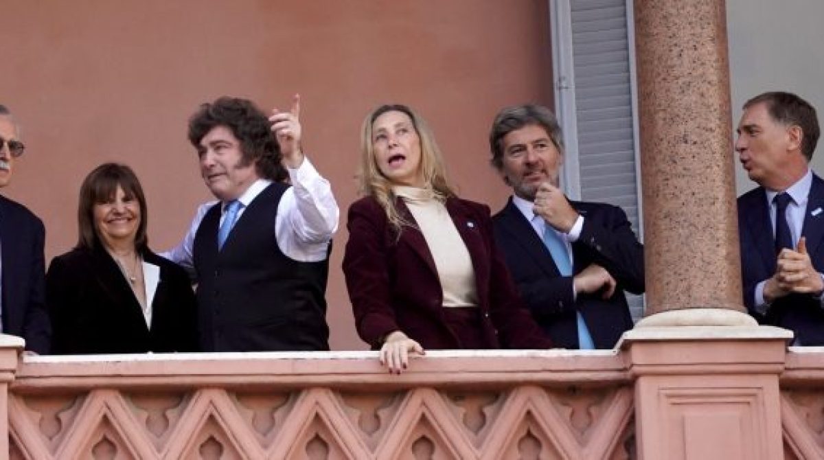 EL GOBIERNO ANALIZA RETIRAR MÁS PLIEGOS JUDICIALES Y ESCALA LA TENSIÓN ENTRE BULLRICH Y KARINA MILEI