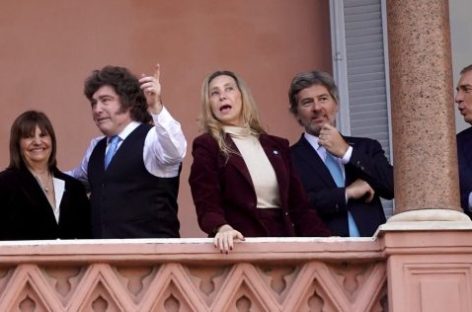 EL GOBIERNO ANALIZA RETIRAR MÁS PLIEGOS JUDICIALES Y ESCALA LA TENSIÓN ENTRE BULLRICH Y KARINA MILEI