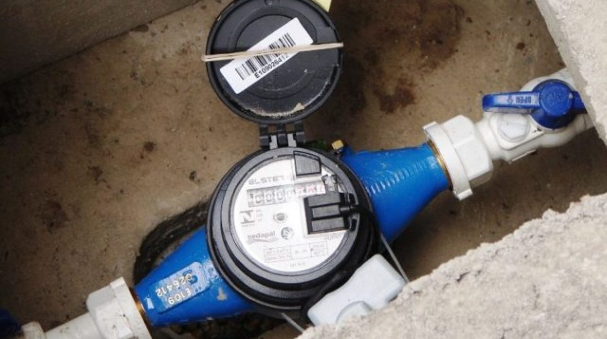 CRISIS HÍDRICA. AGUAS RIOJANAS ACELERA LA INSTALACIÓN DE MEDIDORES