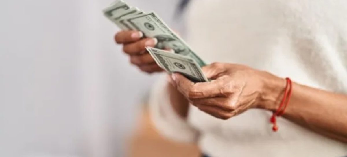 EL BCRA HABILITÓ EL PAGO DE SALARIOS EN DÓLARES A TRAVÉS DE LAS CUENTAS SUELDO
