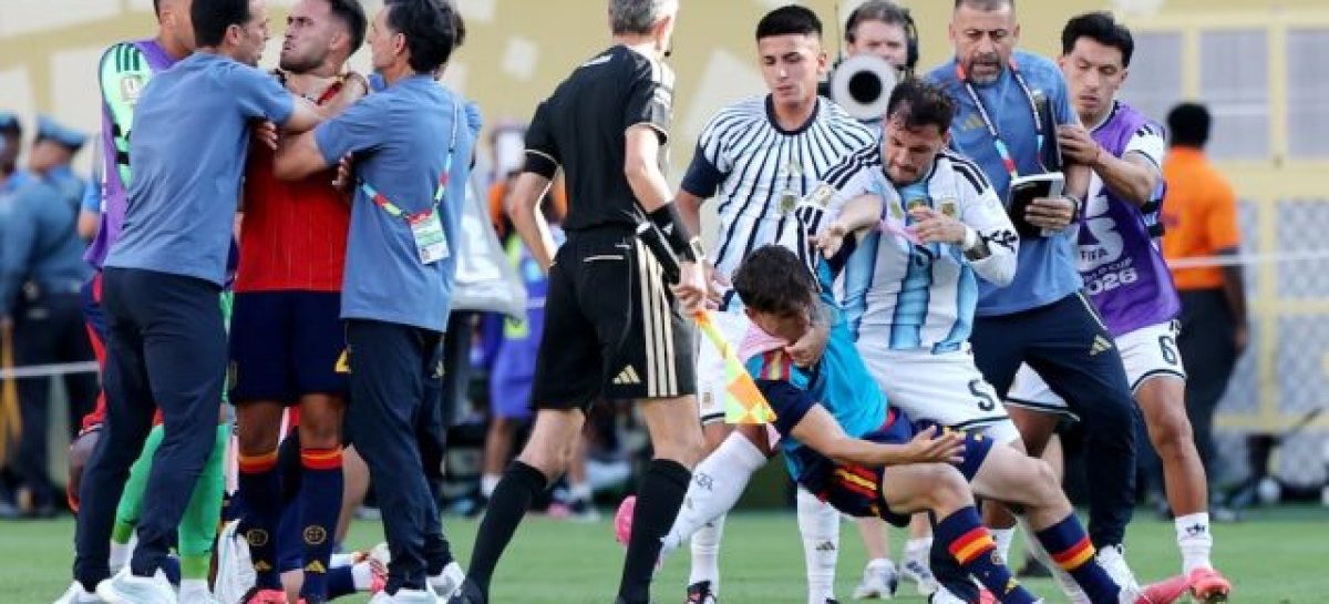 QUÉ SANCIONES IMPONDRÍA LA FIFA EN LA INVESTIGACIÓN QUE ABRIÓ SOBRE PAREDES, ALMADA, MOLINA Y LA AFA