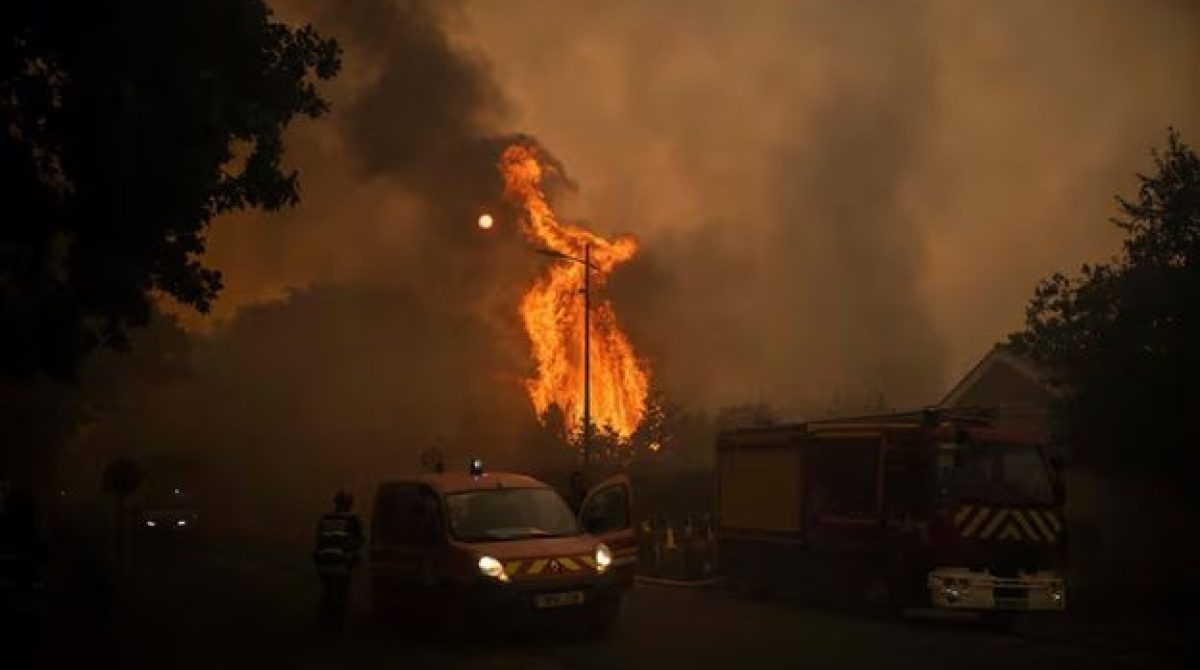 FEROZ INCENDIO AZOTA MADRID Y EL SUR DE FRANCIA. AL MENOS 80.000 EVACUADOS