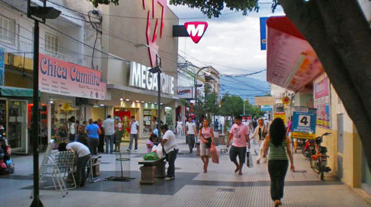 EL VIERNES EL COMERCIO TRABAJARÁ MEDIO DÍA POR EL PARTIDO DE ARGENTINA