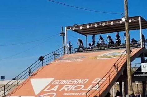 ACCIDENTE EN EL BMX. «FUERON SOLO RASPONES, ÍBAMOS A FONDO, NADIE AFLOJÓ Y NOS CAÍMOS»