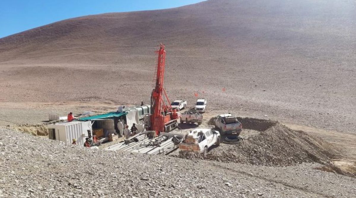 LA MINERÍA RIOJANA DA OTRO PASO: HALLARON ORO Y PLATA EN PEÑAS NEGRAS