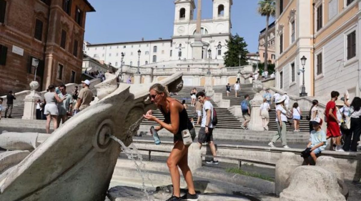 AZOTADA POR EL CALOR, EUROPA YA SUMA ALREDEDOR DE 32.000 MUERTOS