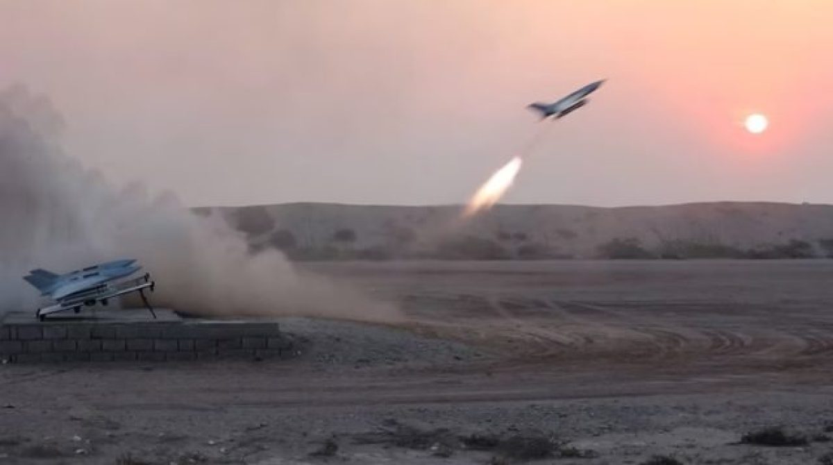 IRÁN ANUNCIÓ UN BOMBARDEO A EMIRATOS ÁRABES UNIDOS Y ACUMULA ATAQUES A BASES DE EEUU EN CINCO PAÍSES