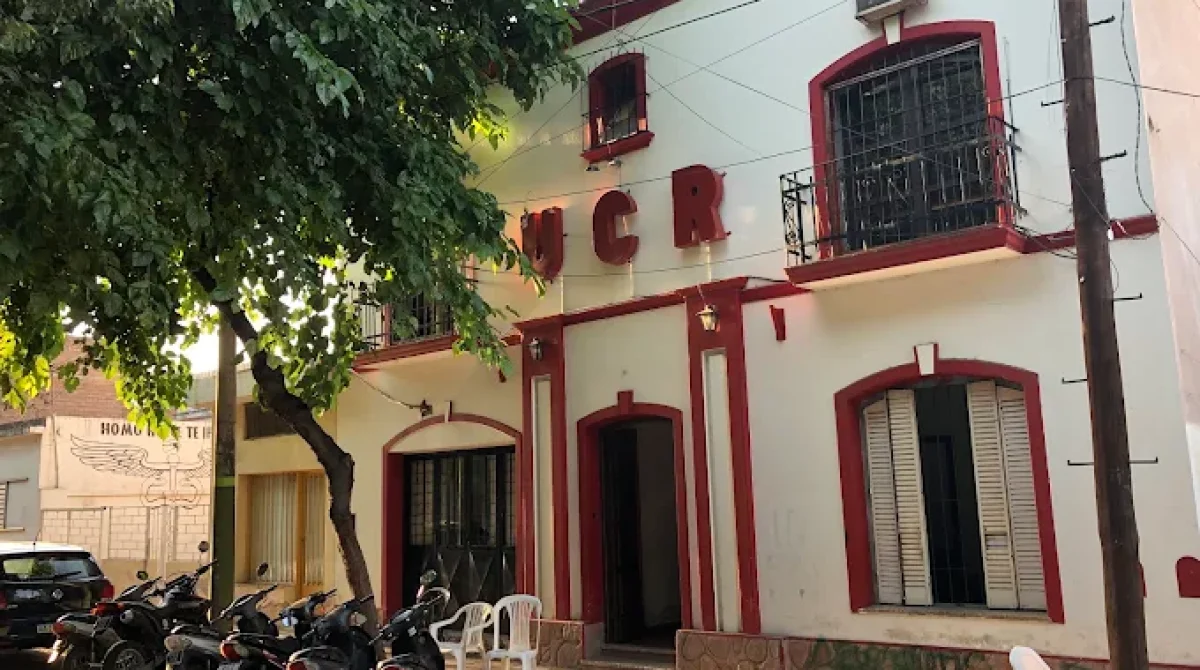 DARDOS A LA ACTUAL CONDUCCIÓN DE LA UCR: «QUIEREN TEÑIRSE DE VIOLETA»