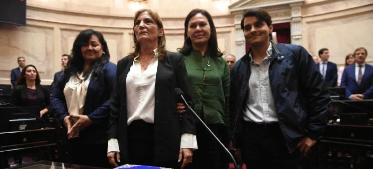CLAUDIA LÓPEZ ASUMIÓ COMO SENADORA NACIONAL POR LA RIOJA