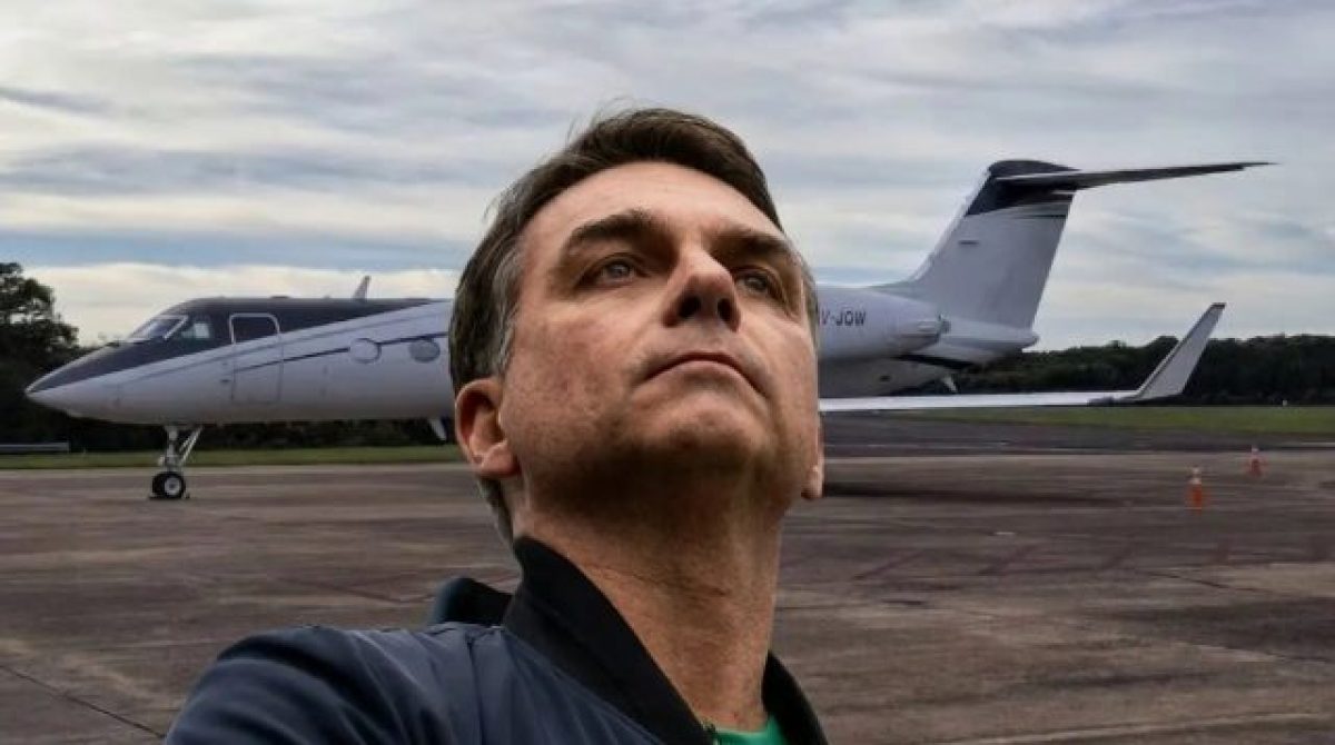 CÓMO COLABORÓ EL GOBIERNO ARGENTINO CON FLÁVIO BOLSONARO PARA QUE PUEDA FUGARSE DE BRASIL