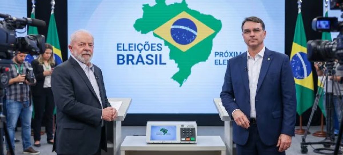 BRASIL. FLAVIO BOLSONARO SE IMPUSO EN LAS ELECCIONES Y PARTE CON VENTAJA FRENTE AL LULA PARA EL BALOTAJE