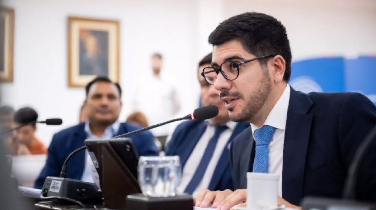 RAÚL CABRAL DIJO QUE NO DESCARTA IR POR LA INTENDENCIA DE CHILECITO